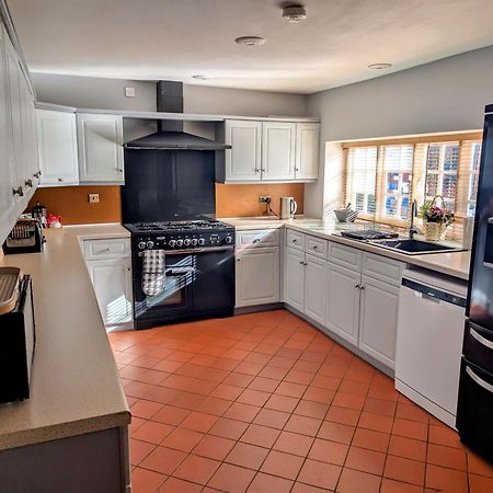 The Writer'S Retreat Ground Floor Apartment โฮลท์ ภายนอก รูปภาพ